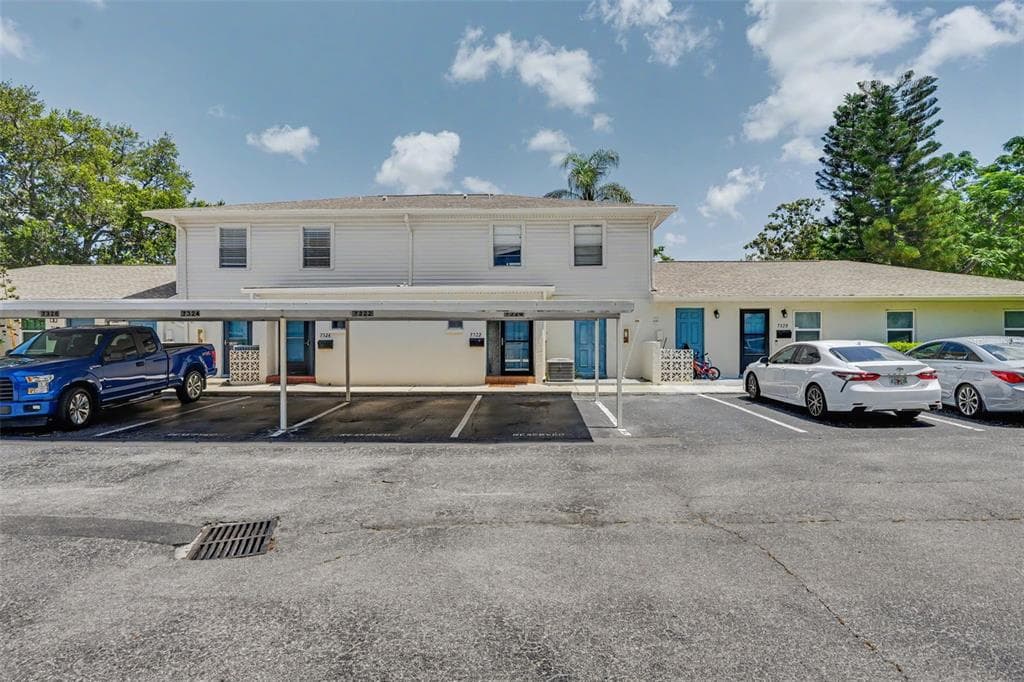 7322 STONE HAVEN COURT N UNIT 7322 PINELLAS PARK, FL 33781