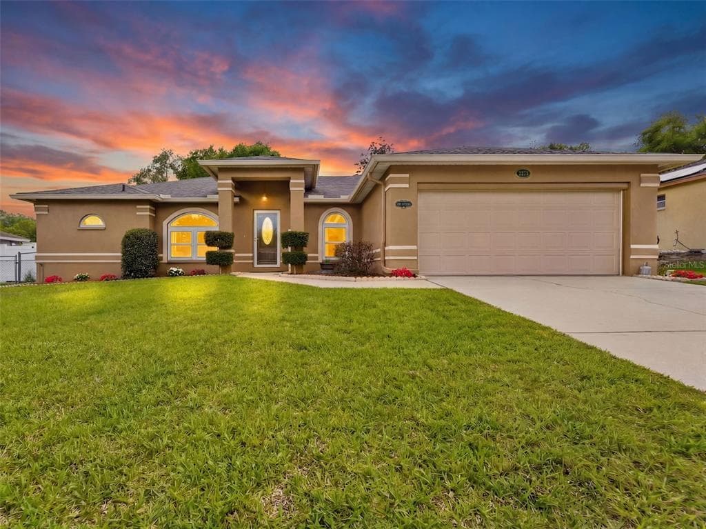2273 GARDEN CHASE DRIVE LAKELAND, FL 33812