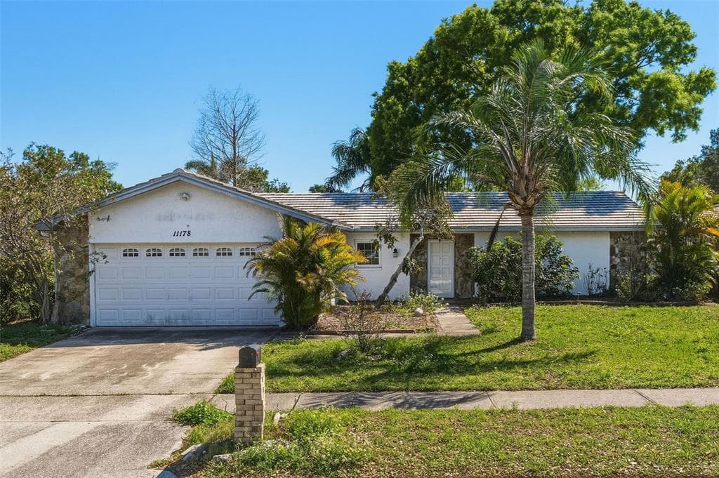 11178 112TH AVENUE LARGO, FL 33778