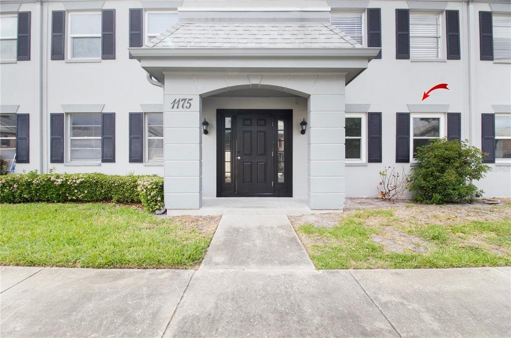 1175 RUE DES CHATEAUX UNIT 1B SOUTH PASADENA, FL 33707