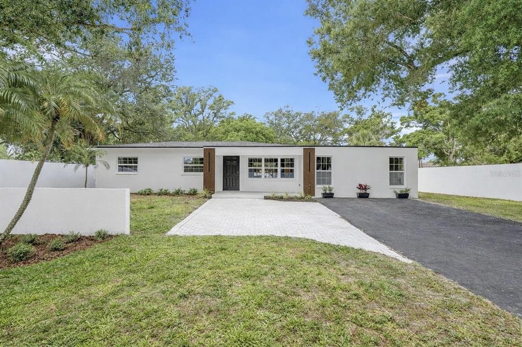 4909 S ZION STREET TAMPA, FL 33611