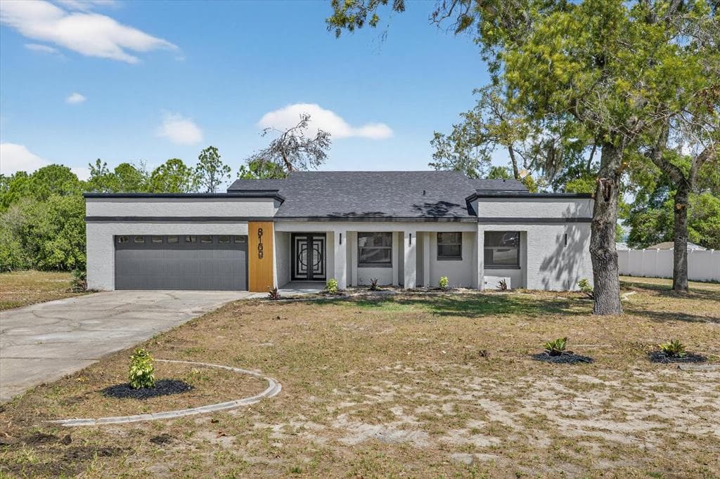 8169 BERKELEY MANOR BOULEVARD SPRING HILL, FL 34606