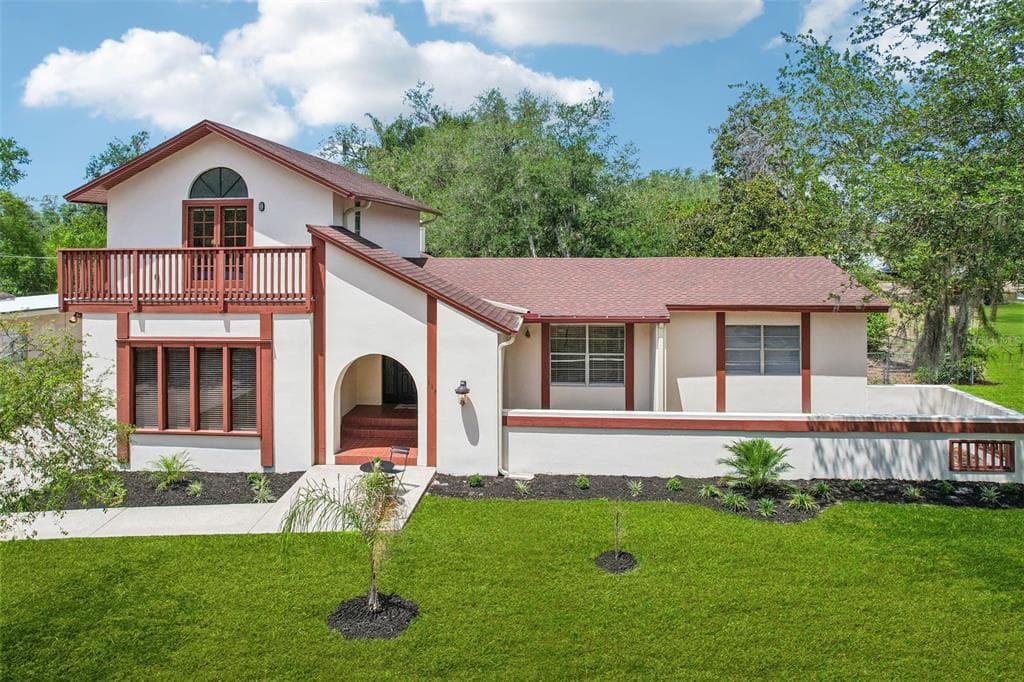 118 N GREENFIELD AVENUE TEMPLE TERRACE, FL 33617