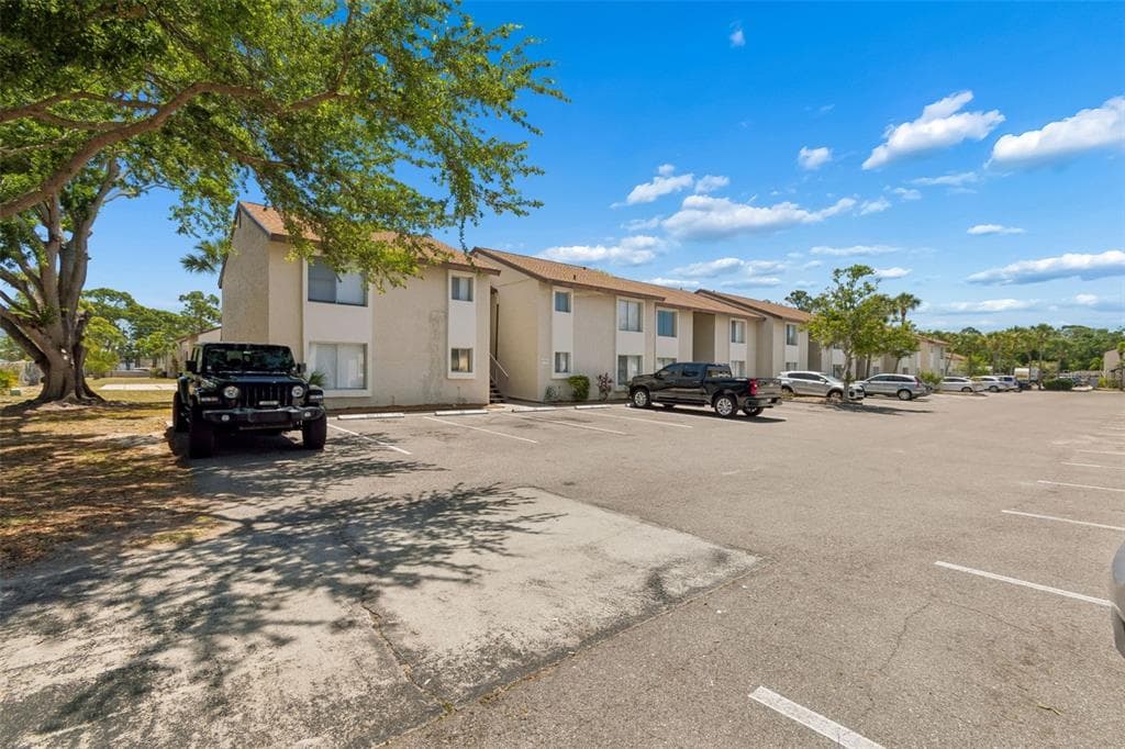 2725 HIDDEN LAKE BOULEVARD UNIT C SARASOTA, FL 34237