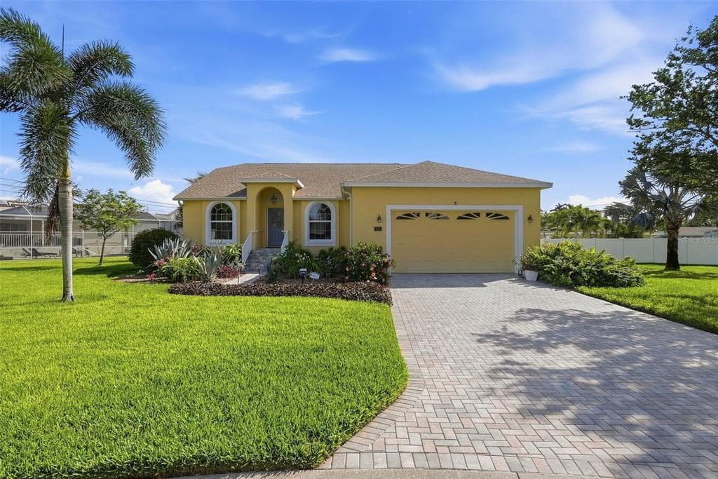 4301 52ND AVENUE S ST PETERSBURG, FL 33711