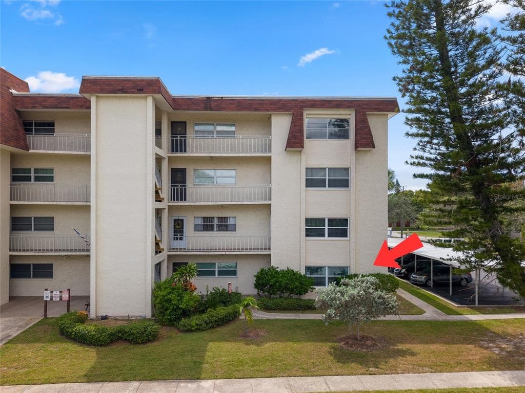 209 NE LINCOLN CIRCLE N UNIT 109