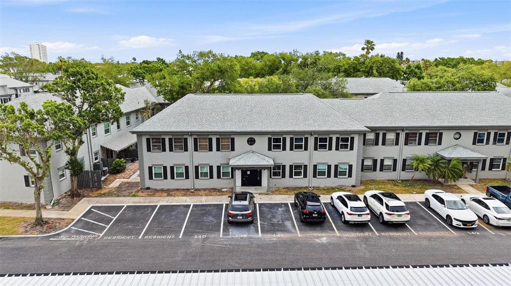 1160 RUE DES ROIS UNIT 1B SOUTH PASADENA, FL 33707