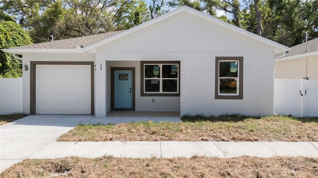 809 E 131ST AVE TAMPA, FL 33612