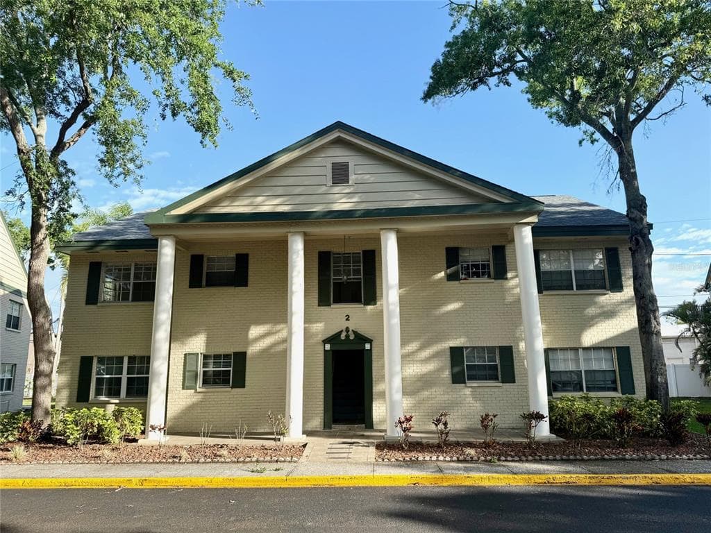 117 N MERCURY AVENUE UNIT 117 CLEARWATER, FL 33765