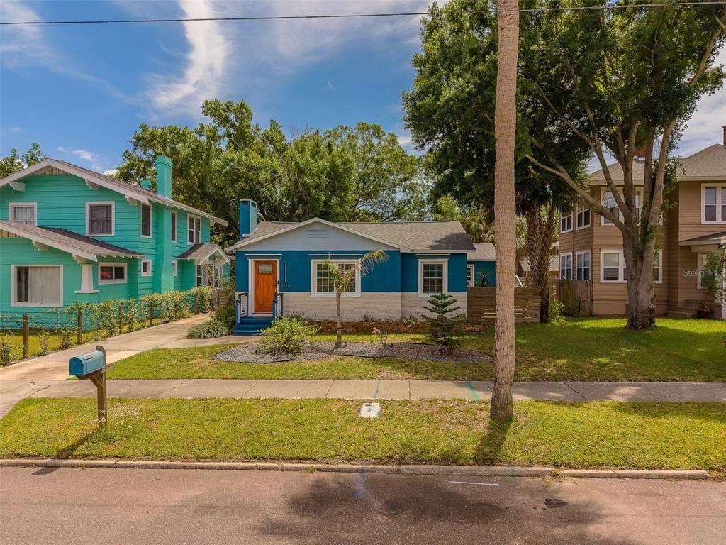 636 37TH AVENUE S ST PETERSBURG, FL 33705