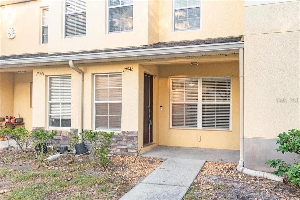12946 TRADE PORT PLACE RIVERVIEW, FL 33579