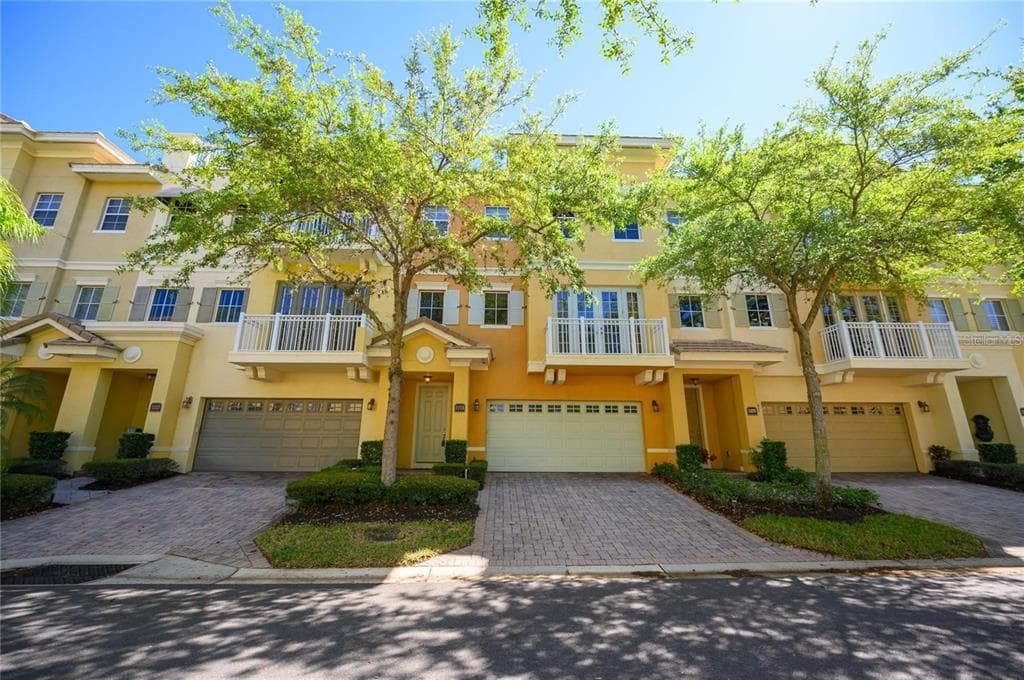 1113 BOLTON PLACE