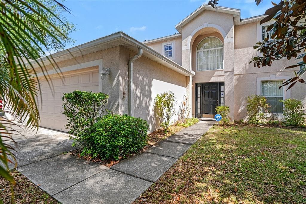 720 VALRICO HILLS LANE VALRICO, FL 33594