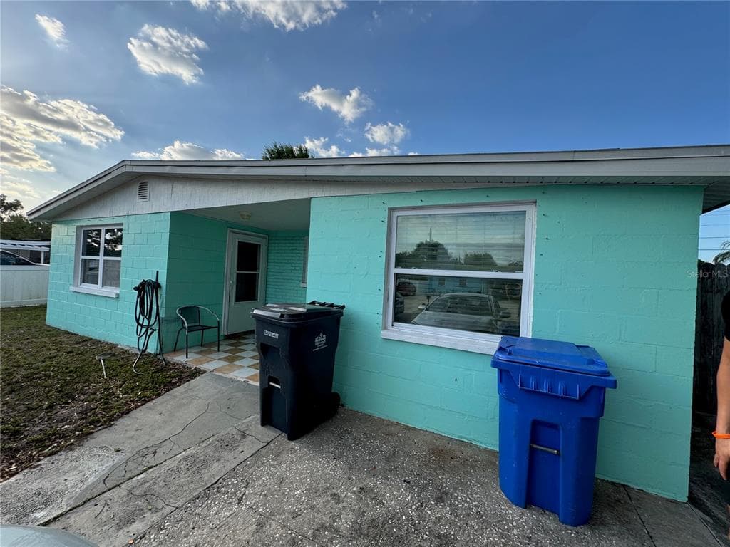 4533 W FERN STREET TAMPA, FL 33614