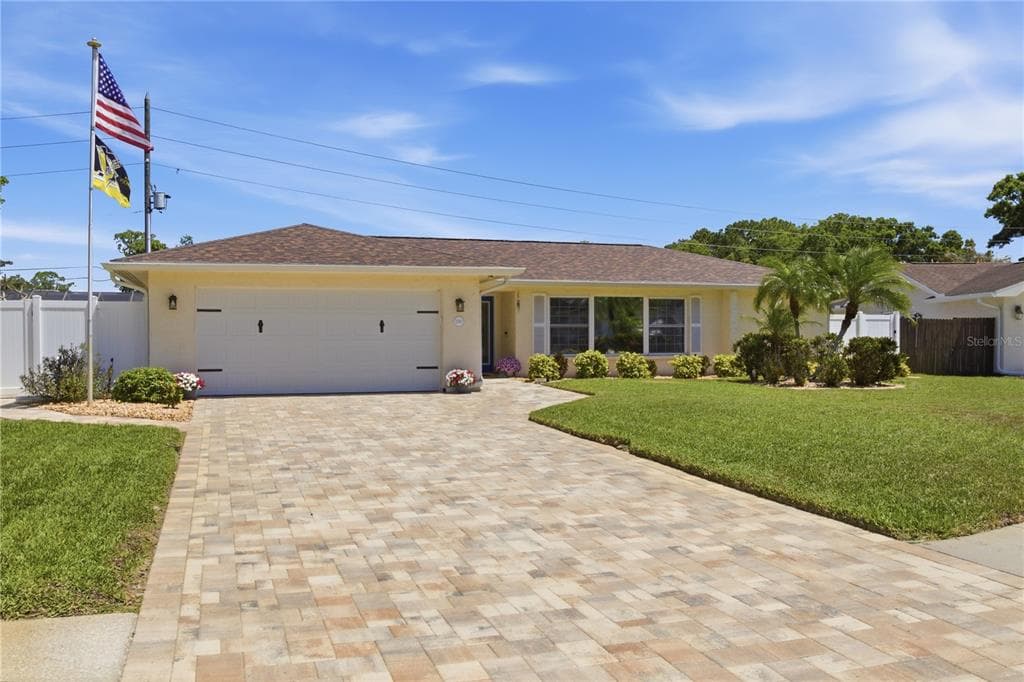 2990 MEADOW OAK DRIVE N CLEARWATER, FL 33761