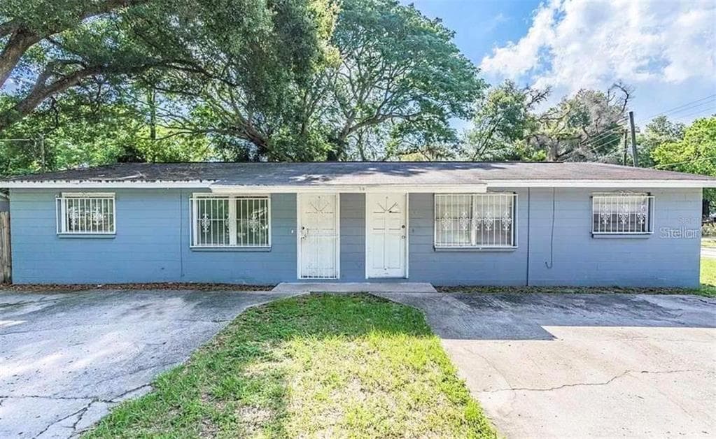 1502 E SEWAHA STREET TAMPA, FL 33612