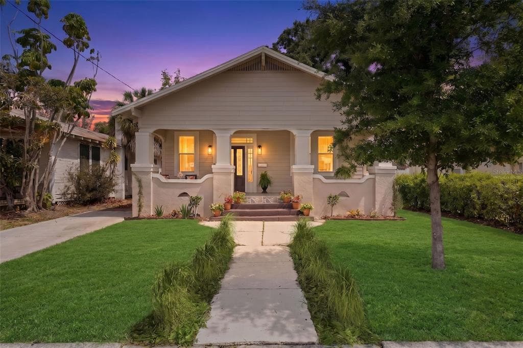 1917 W LEMON STREET