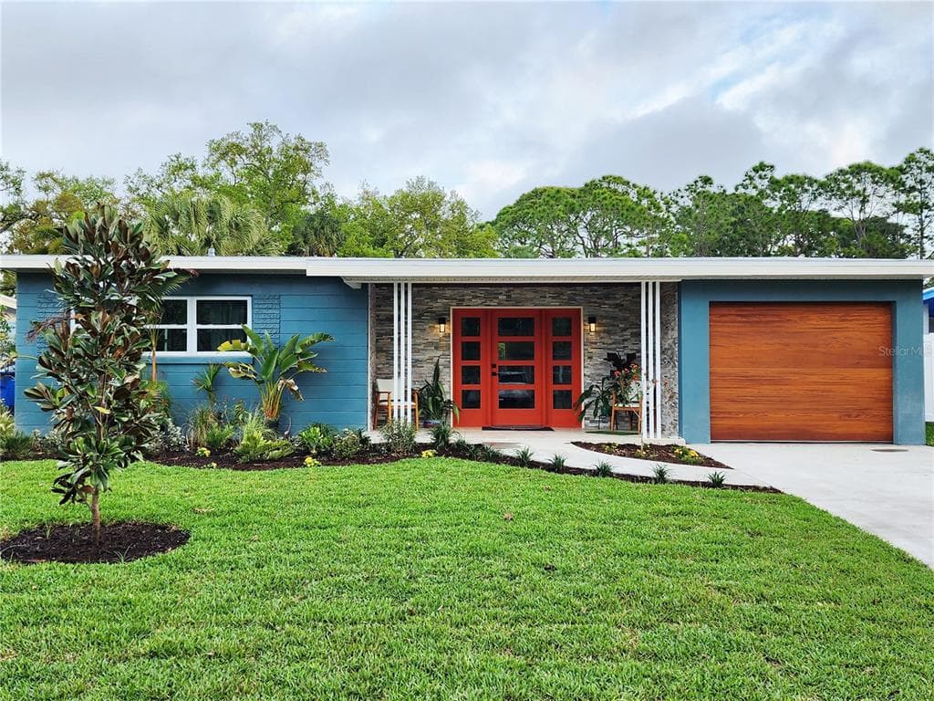 345 55TH AVENUE S ST PETERSBURG, FL 33705