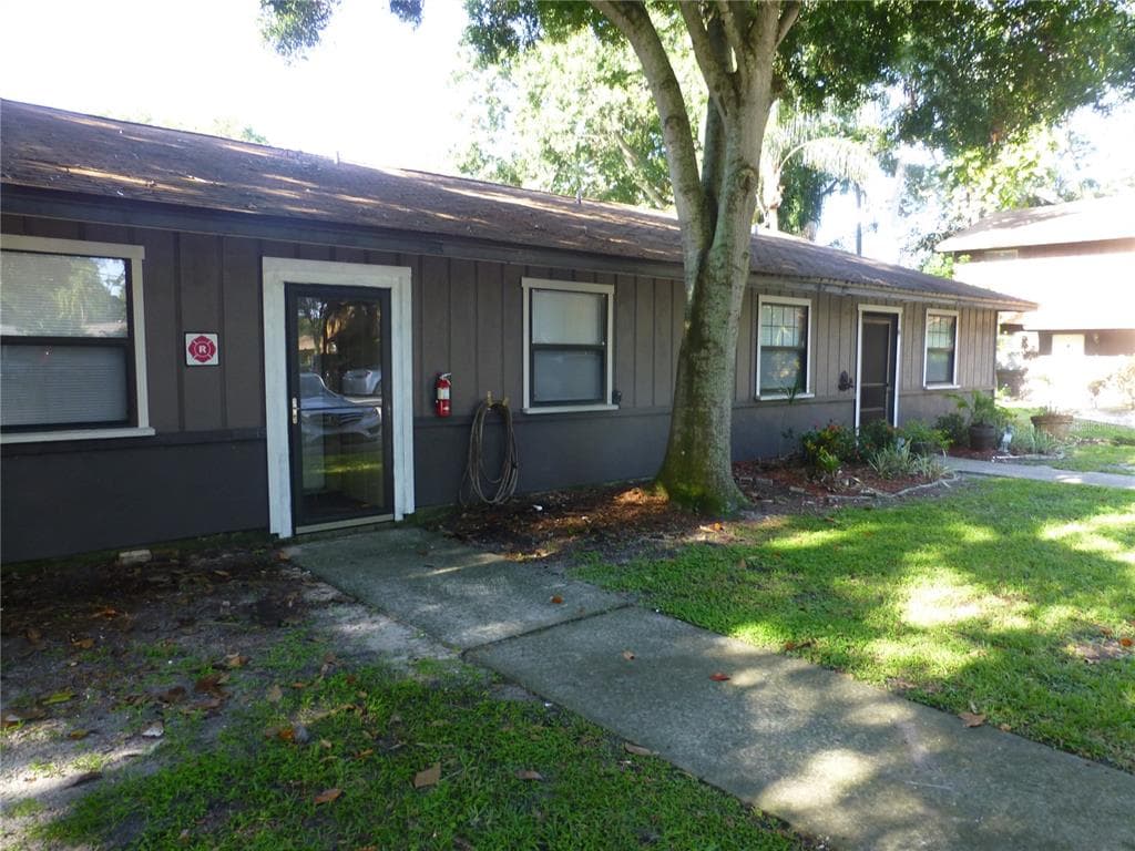 1890 WOLFORD ROAD UNIT 5 CLEARWATER, FL 33760