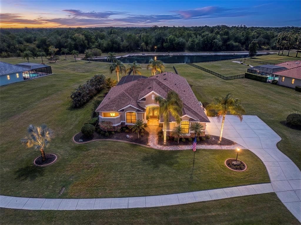 3710 TWIN RIVERS TRAIL PARRISH, FL 34219