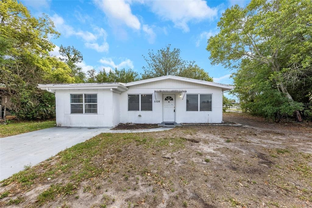 5326 BERKLEY ROAD NEW PORT RICHEY, FL 34652