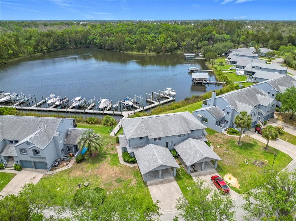 11122 W COVE HARBOR DRIVE UNIT 112 CRYSTAL RIVER, FL 34428