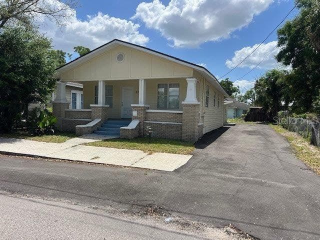 2209 E 19TH AVENUE TAMPA, FL 33605