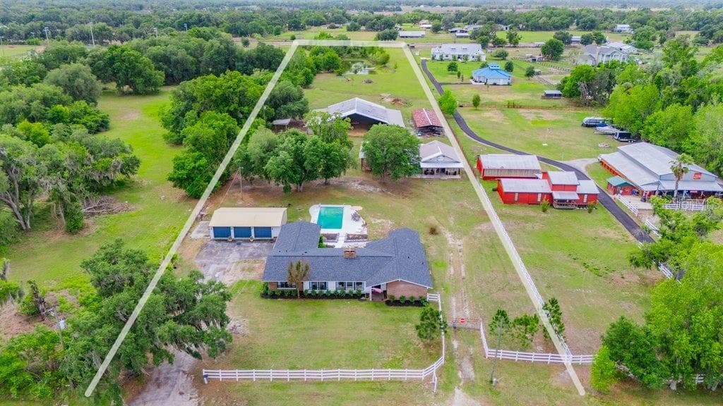 7820 LITHIA PINECREST ROAD LITHIA, FL 33547