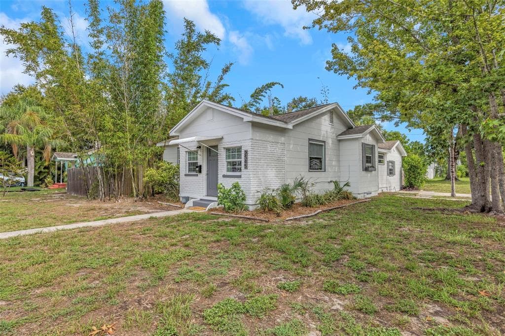 2545 32ND AVENUE N ST PETERSBURG, FL 33713