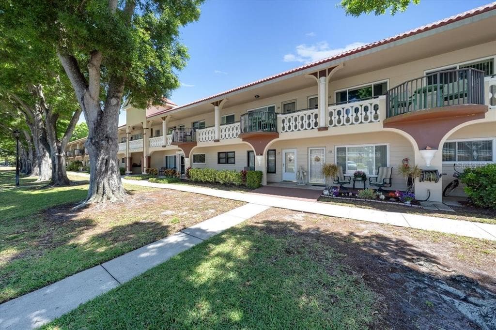 2401 FRANCISCAN DRIVE UNIT 39 CLEARWATER, FL 33763