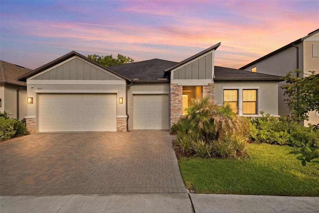 9845 SWORD FERN WAY LAND O LAKES, FL 34637