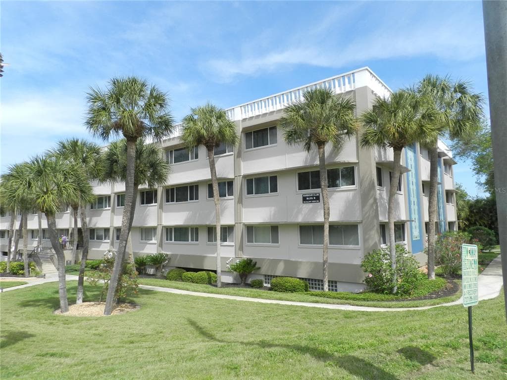 100 BLUFF VIEW DRIVE UNIT 109B BELLEAIR BLUFFS, FL 33770