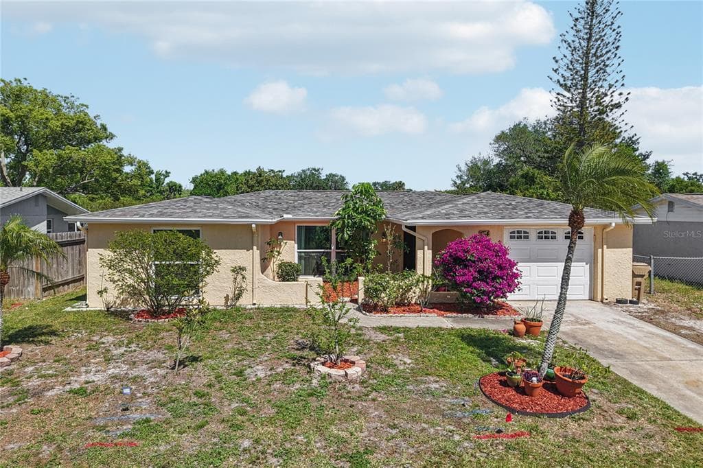 1714 SPRINGDALE DRIVE HOLIDAY, FL 34691