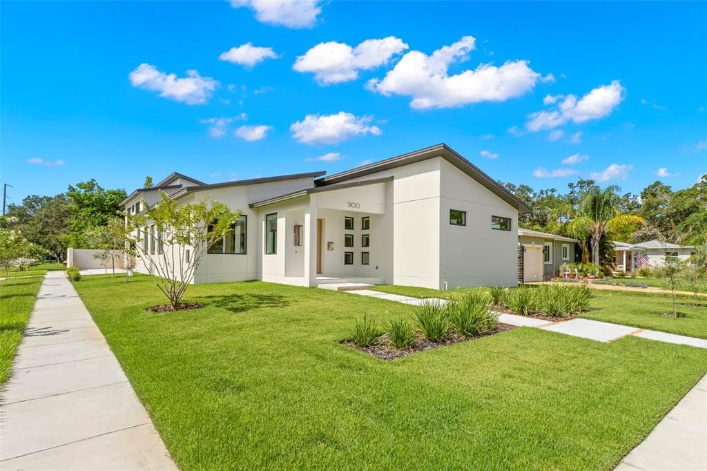 150 51ST STREET N ST PETERSBURG, FL 33710