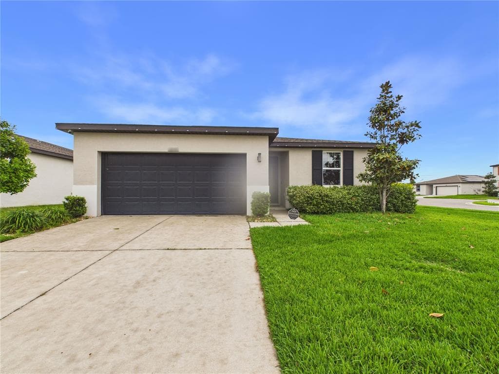 38707 FINN CLOVER LANE ZEPHYRHILLS, FL 33540