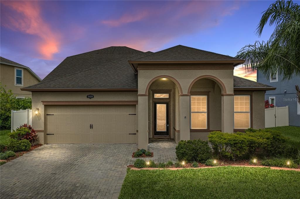 19099 LONG LAKE RANCH BOULEVARD LUTZ, FL 33558