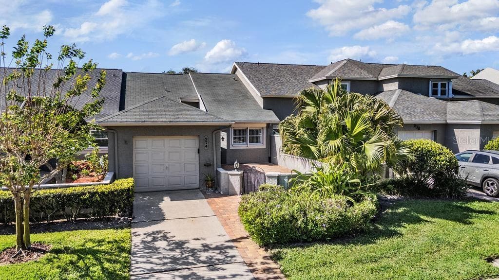 274 BUCKINGHAM PLACE PALM HARBOR, FL 34684