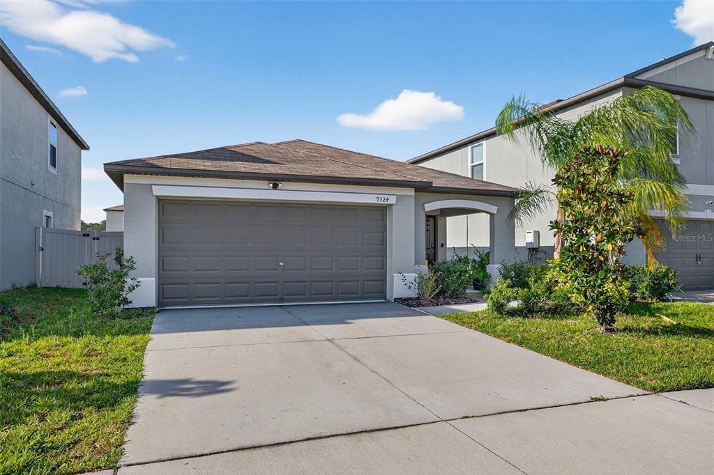 9324 LEMON DROP LOOP SUN CITY CENTER, FL 33573