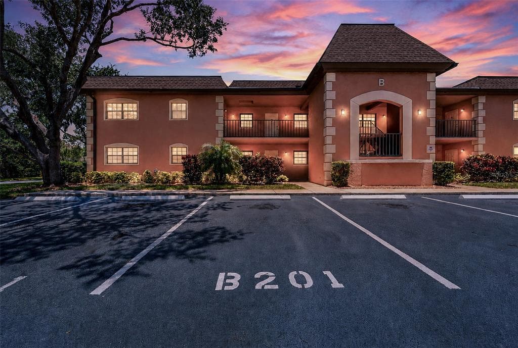 12900 VONN ROAD UNIT B201
