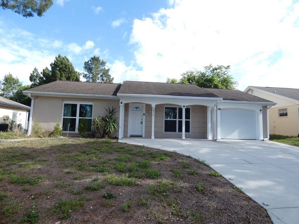 8515 WINDY HILL LANE HUDSON, FL 34667