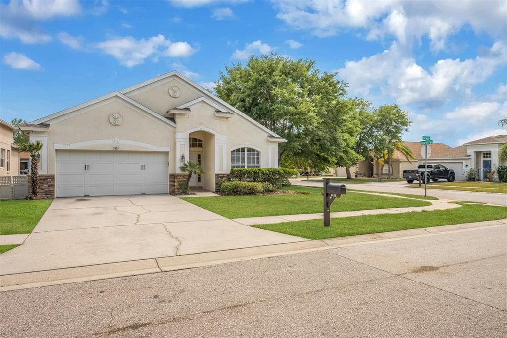 3415 CLOVER BLOSSOM CIRCLE