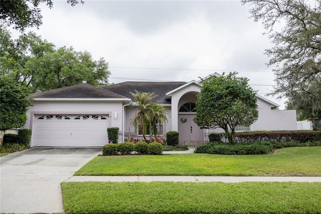 6305 S QUEENSWAY DRIVE TEMPLE TERRACE, FL 33617