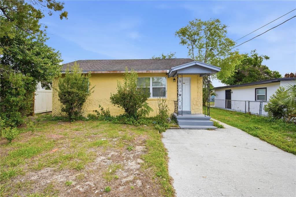 8419 N SEMMES STREET TAMPA, FL 33604