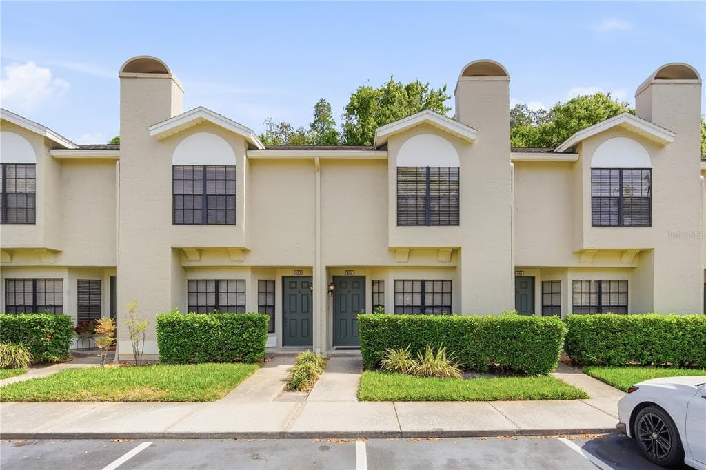 5100 BURCHETTE ROAD UNIT 604 TAMPA, FL 33647