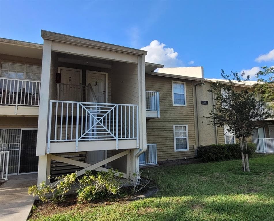 302 LAKE PARSONS GREEN UNIT 102