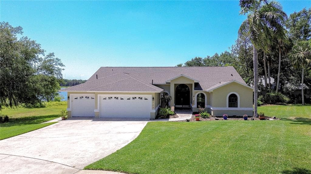 709 SPORTSMAN PARK DRIVE SEFFNER, FL 33584