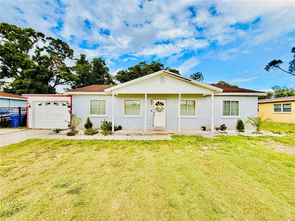 2416 WISHING WELL CIRCLE TAMPA, FL 33619