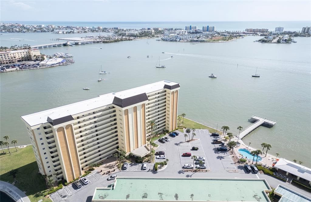 4775 COVE CIRCLE UNIT 106 ST PETERSBURG, FL 33708