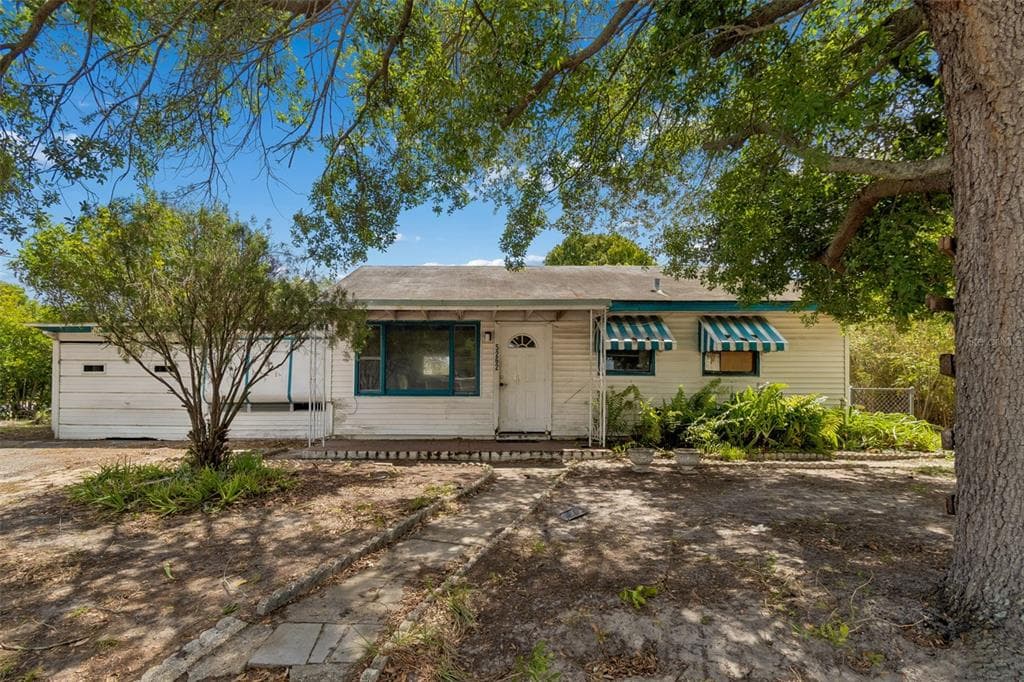 5262 5TH AVENUE N ST PETERSBURG, FL 33710