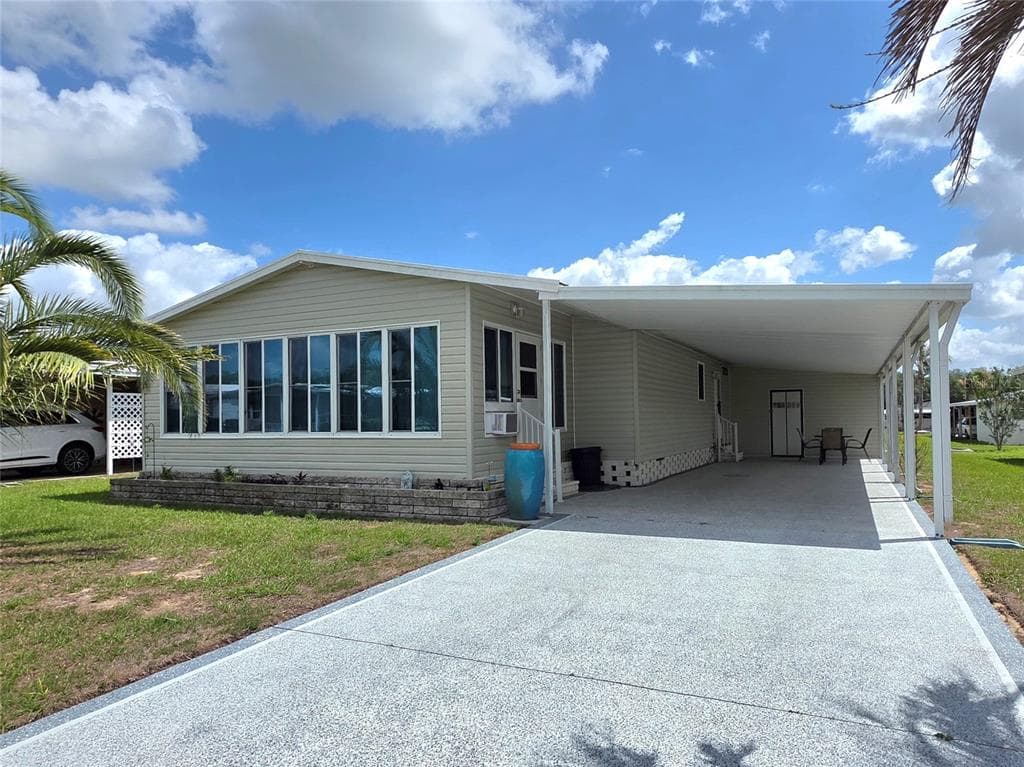 5654 ARROWHEAD DRIVE ZEPHYRHILLS, FL 33542